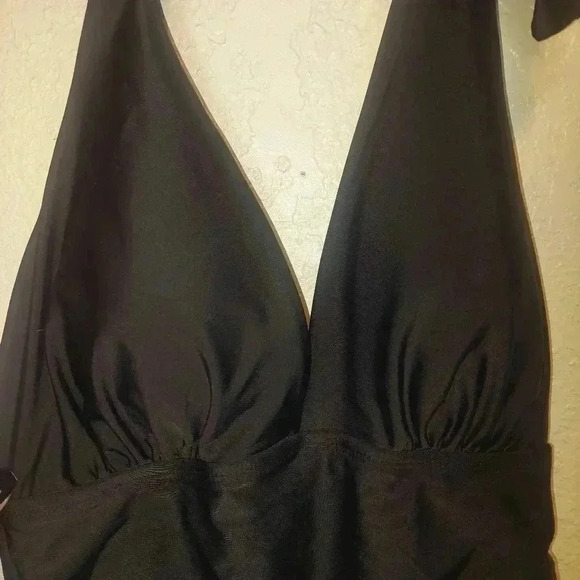 DKNY Women's One Piece Tummy Control Halter Neckline Swimsuit Size Large - Picture 3 of 9